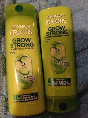 Garnier Fructis Grow Strong Shampoo & Conditioner in Bright Lime Green